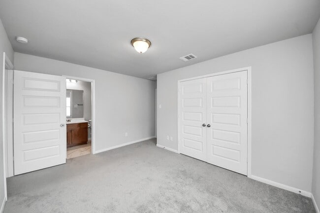 Building Photo - 3102 Trishelle Ct