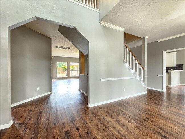 Building Photo - 2546 Acadiana Ln
