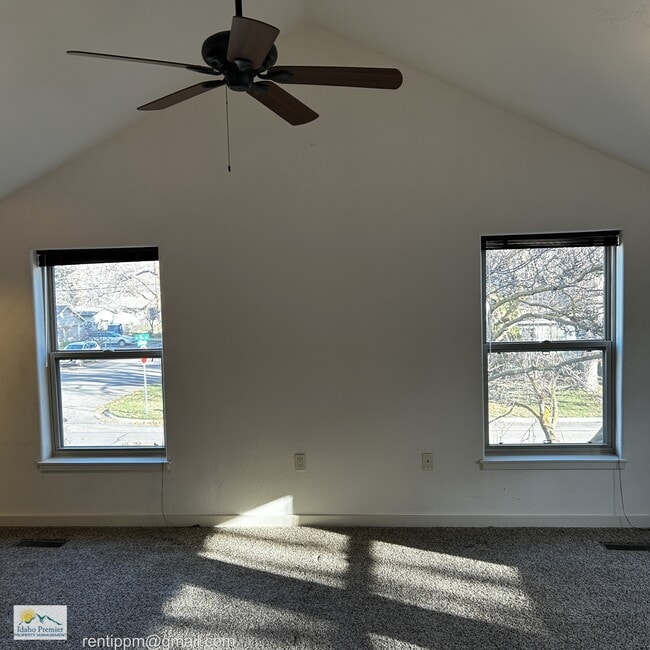 Building Photo - 1919 N 31st St