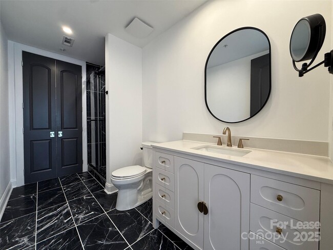 Building Photo - 4625 Piedmont Row Dr