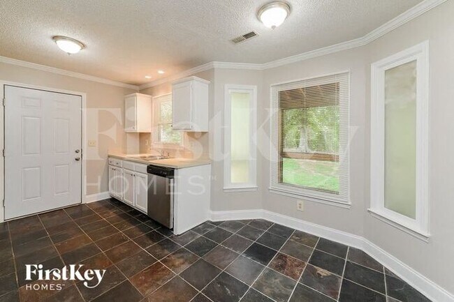 Building Photo - 9063 Chancerwood Dr