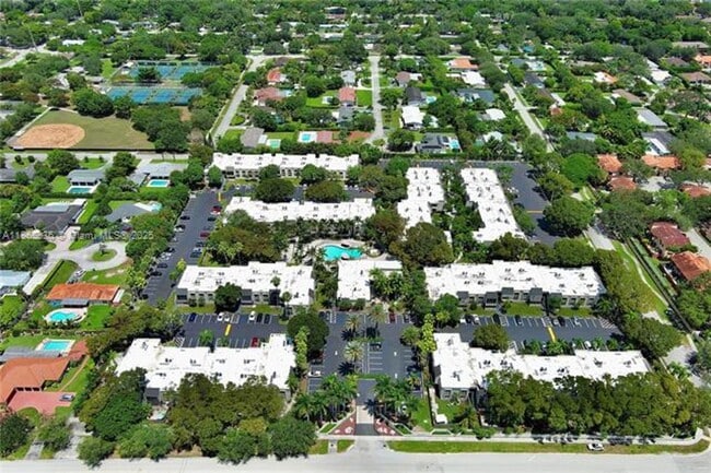 Building Photo - 7953 SW 104th St