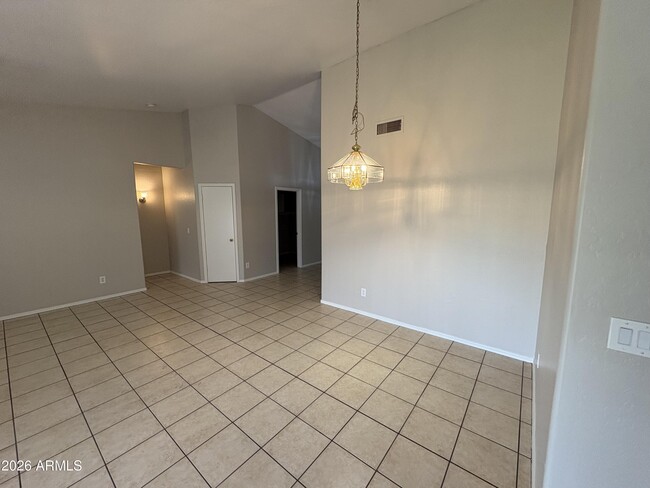 Building Photo - 13303 W Desert Rock Dr