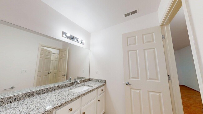 Building Photo - 3046 Barclay Way