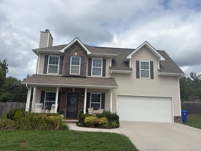 Building Photo - Charming 3BR/2.5BA in Hardin Valley!