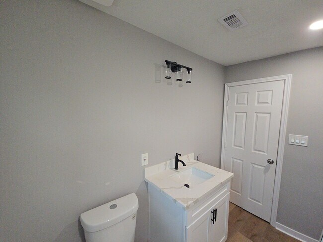 Building Photo - 3118 Memel St