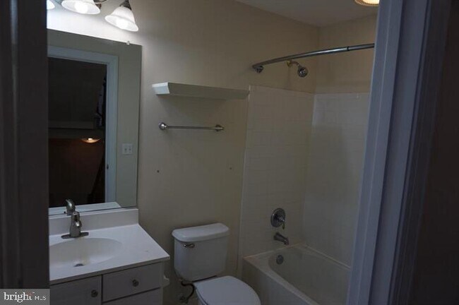 Building Photo - 8036 Kidwell Town Ct