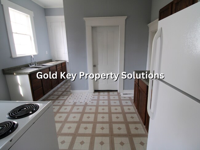 Building Photo - 803-807 High Street