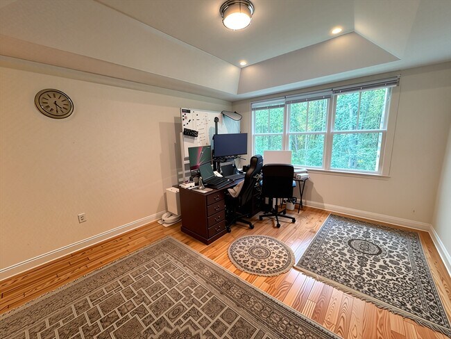 Building Photo - 31 Green Meadow Dr