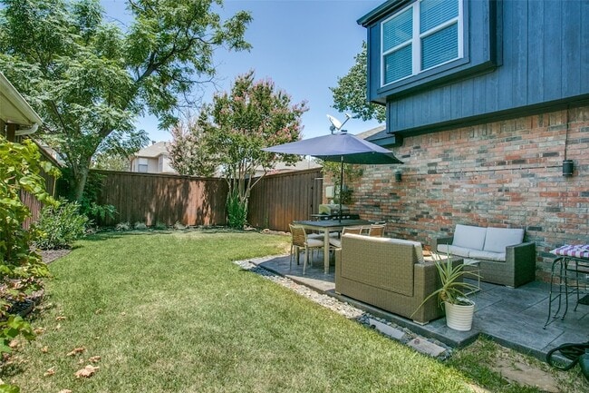 Building Photo - 804 Ashford Dr