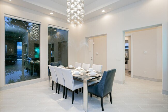 Building Photo - UNUBSTRUCTED VIEWS FROM THIS MACDONALD HIG...