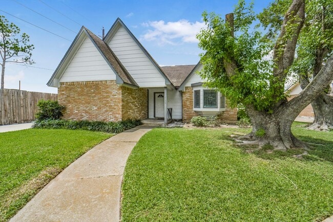 Building Photo - 4138 Club Valley Dr