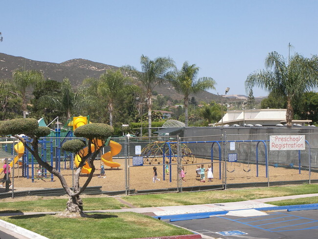 Building Photo - 11487 Matinal Cir