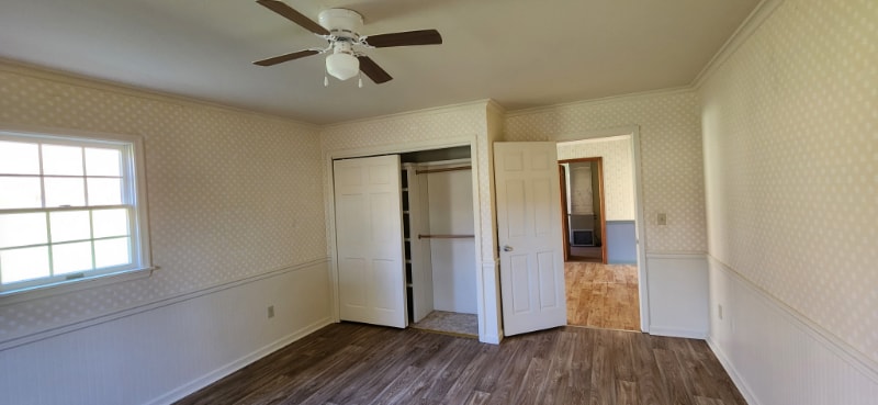 Building Photo - 2899 Sylvania Rd