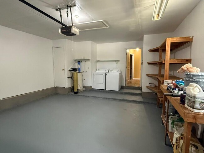 Building Photo - 1707 Morningside Cove