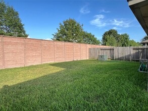 Building Photo - 7523 Blossommist Ln