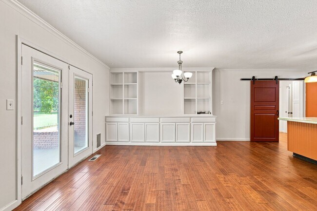 Building Photo - 8899 East 171st St S