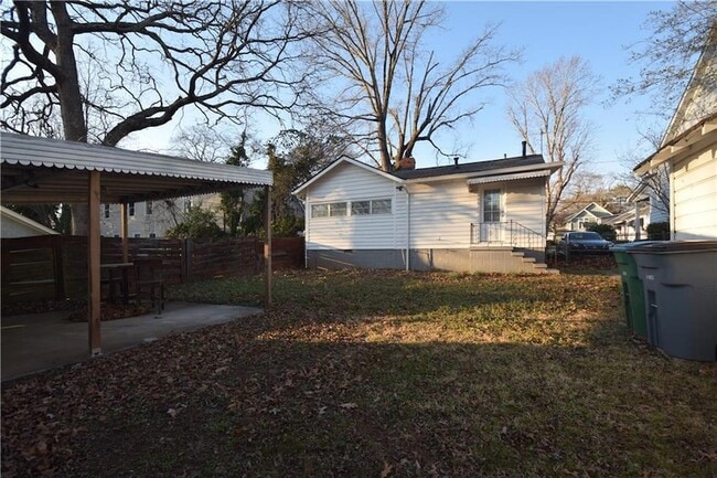 Building Photo - 3116 Jackson St