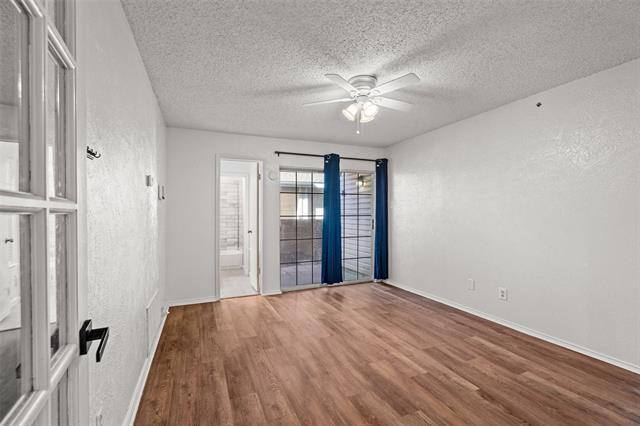 Building Photo - 812 Creekside Dr