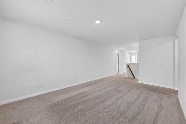 Building Photo - 7566 Jennadee Dr