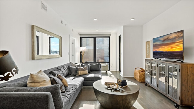 Building Photo - 1845 9th St NW