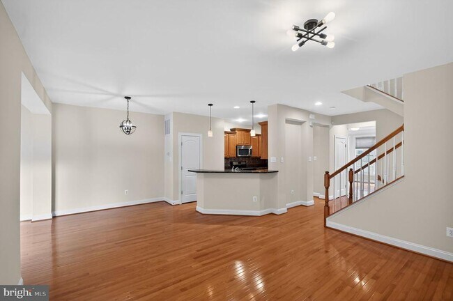 Building Photo - 333 Caldwell Terrace SE