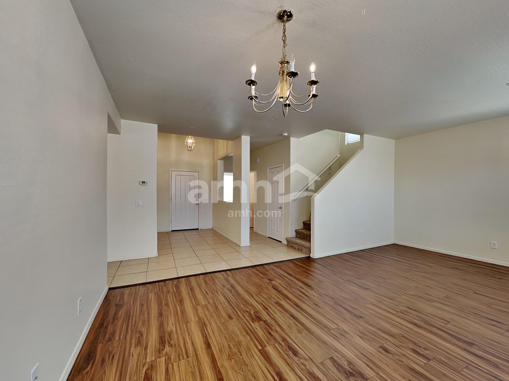 Building Photo - 2827 S 74th Dr
