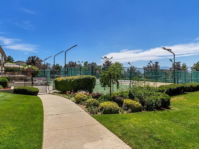 Building Photo - 1184 E Cottonwood Hills Dr