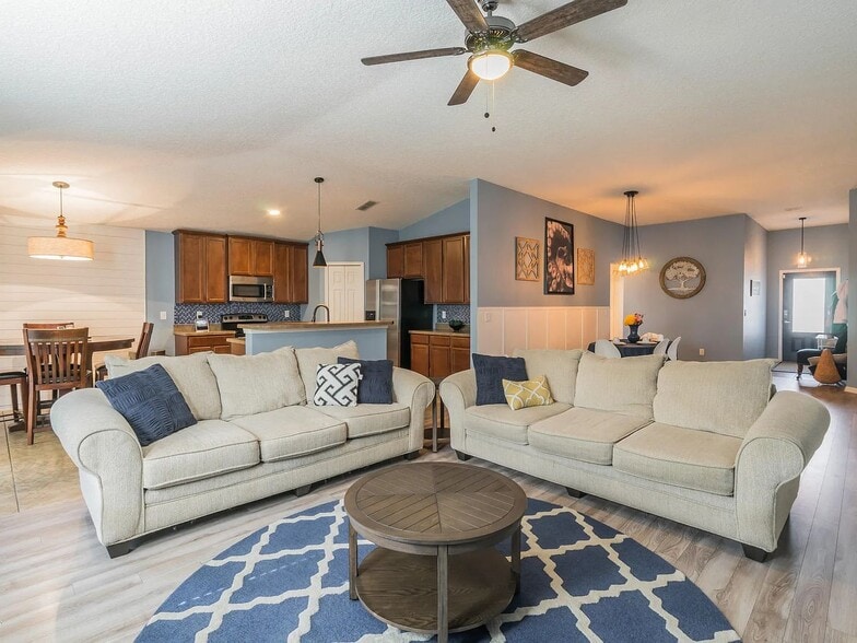 Building Photo - 15360 Spotted Stallion Trail