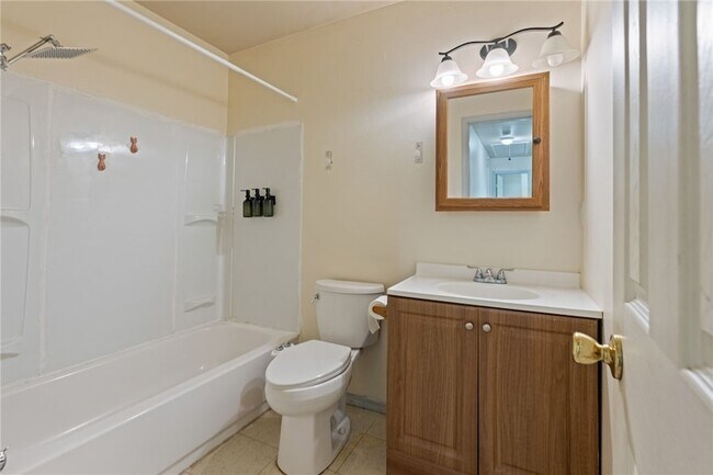 Building Photo - 3630 Stinson St