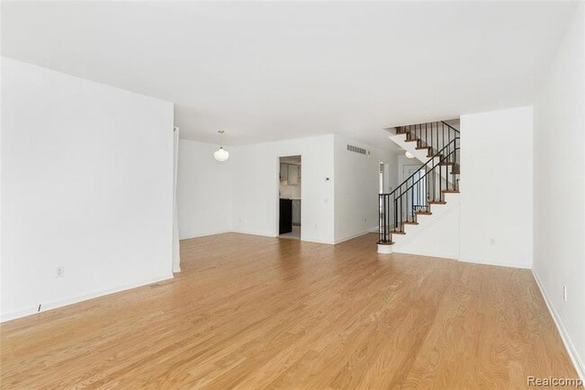 Building Photo - 1360 Bramblebush Run