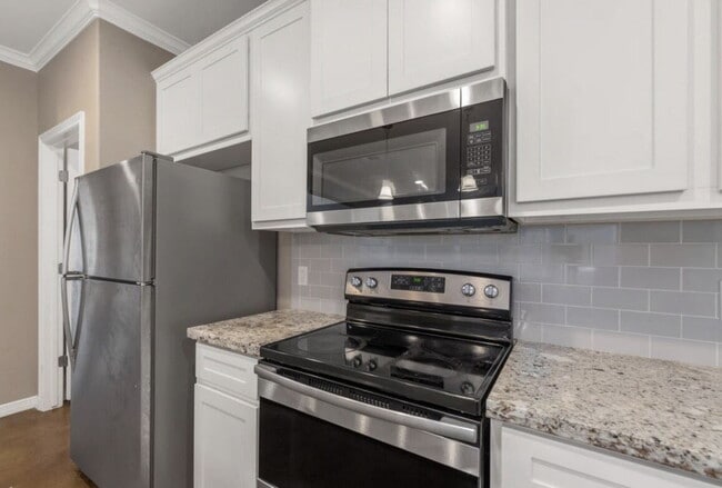 Building Photo - 3209 Link St