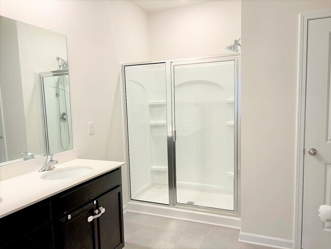 Building Photo - 110 Rogers Knoll Ln