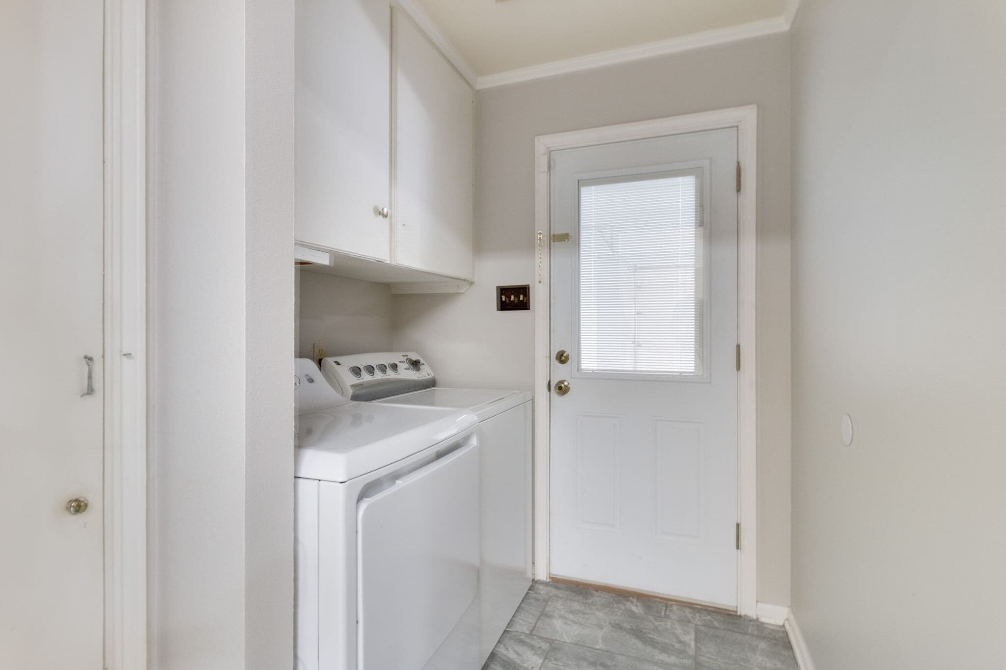 Building Photo - 107 Kincaid Ct