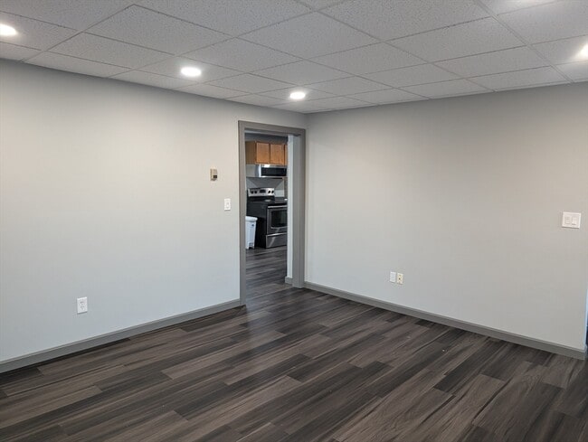 Building Photo - 36 Main St