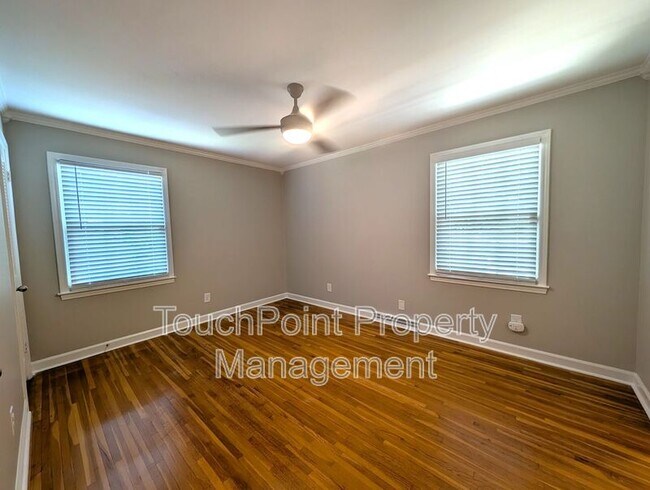 Building Photo - 6724 Sunview Dr