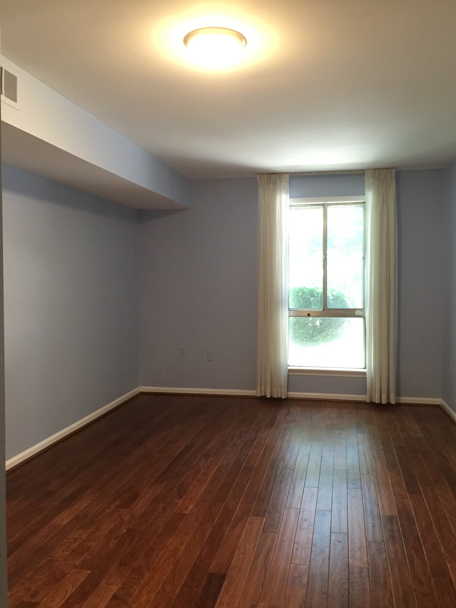 Masterbed - 3766 Persimmon Cir