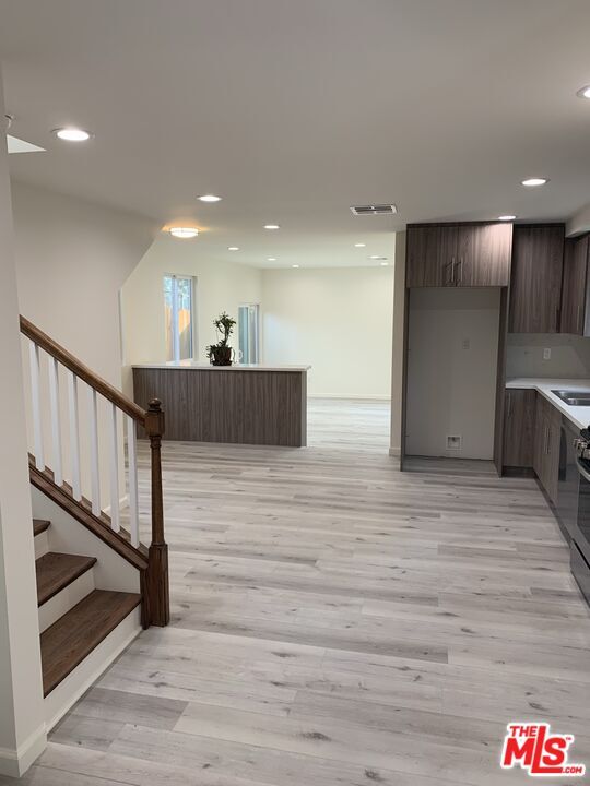 Building Photo - 2700 Los Olivos Ln