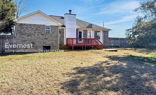 Building Photo - 450 Loveless Rd