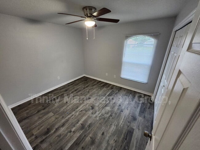 Building Photo - 9095 E China Grove Ln