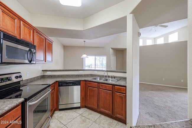 Building Photo - 17017 N 12th St