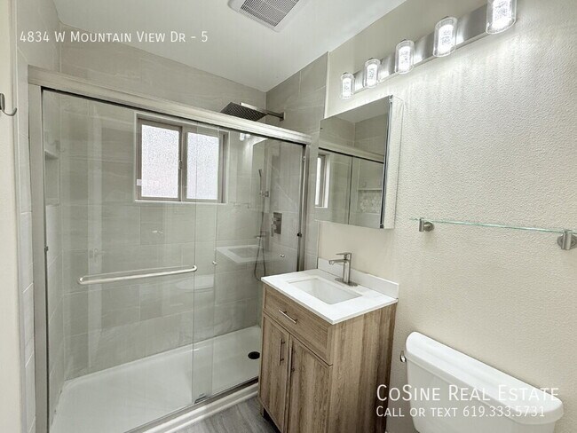 Building Photo - 4834 W Mountain View Dr