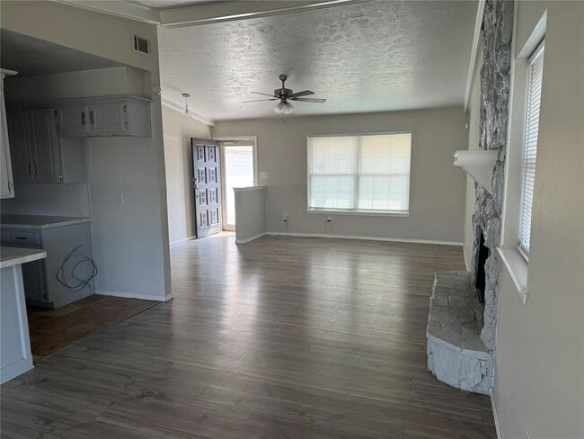 Building Photo - 1137 NW 104th St