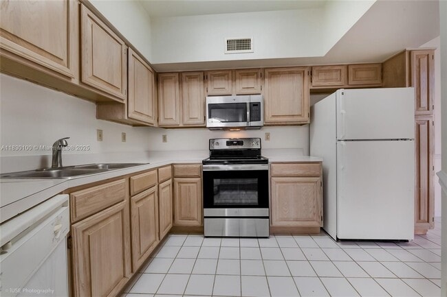 Building Photo - 1280 S Alhambra Cir