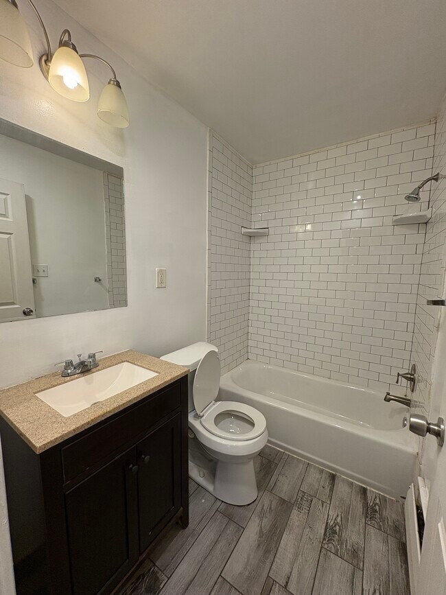 Building Photo - Soldoris