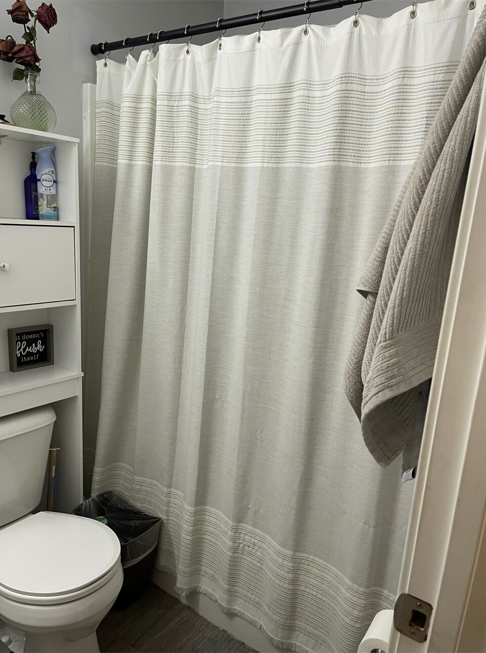 Bathroom - 7 N Miami St