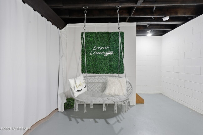 Building Photo - 1161 Anthony Ct