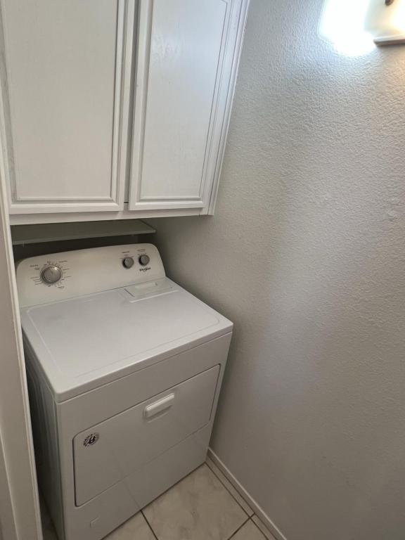 Building Photo - 7570 W Flamingo Rd