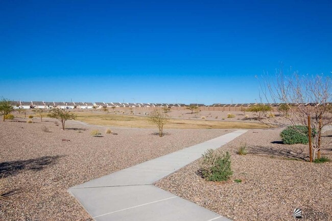 Building Photo - 7387 E 39th St