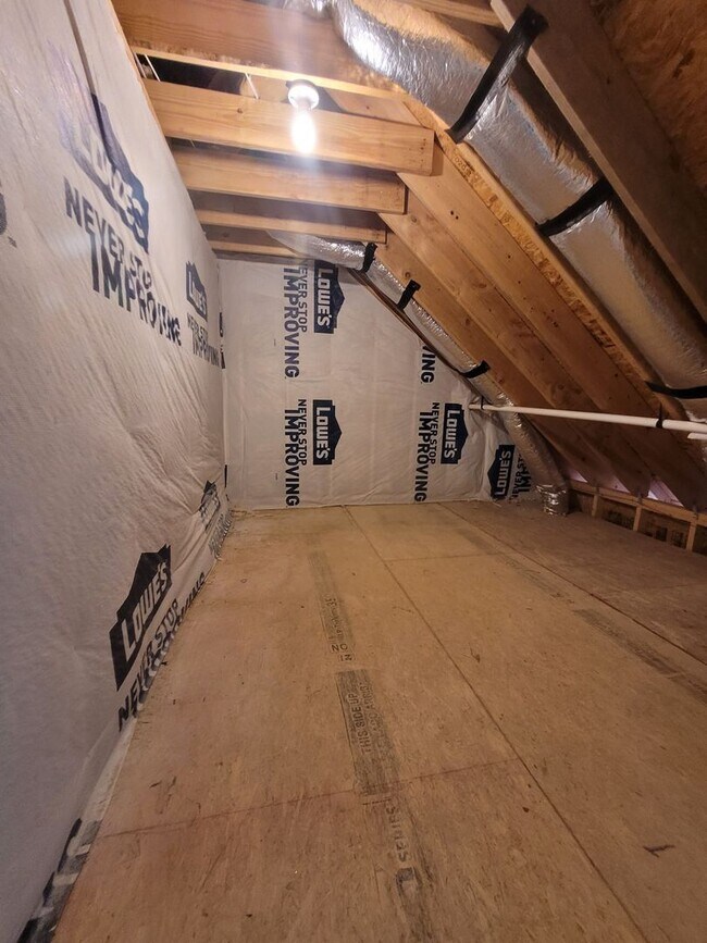 Building Photo - 8351 Thomas Jefferson Way